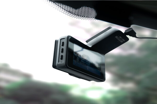 Camera hành trình KATA KD001 được trang bị cảm biến va chạm thông minh