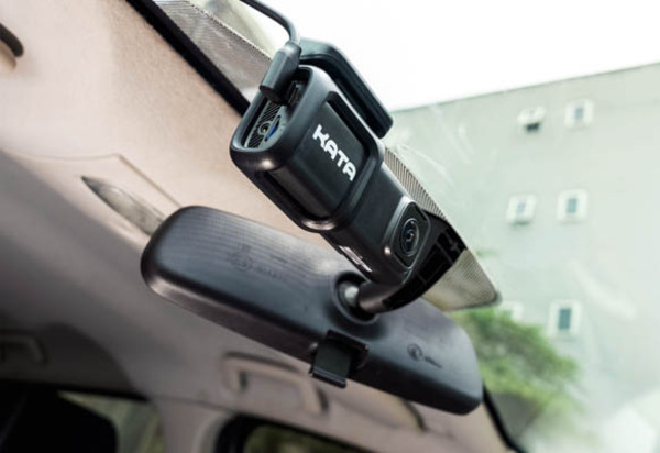 Bật tắt ghi âm tùy thích để bảo vệ sự riêng tư trên xe 