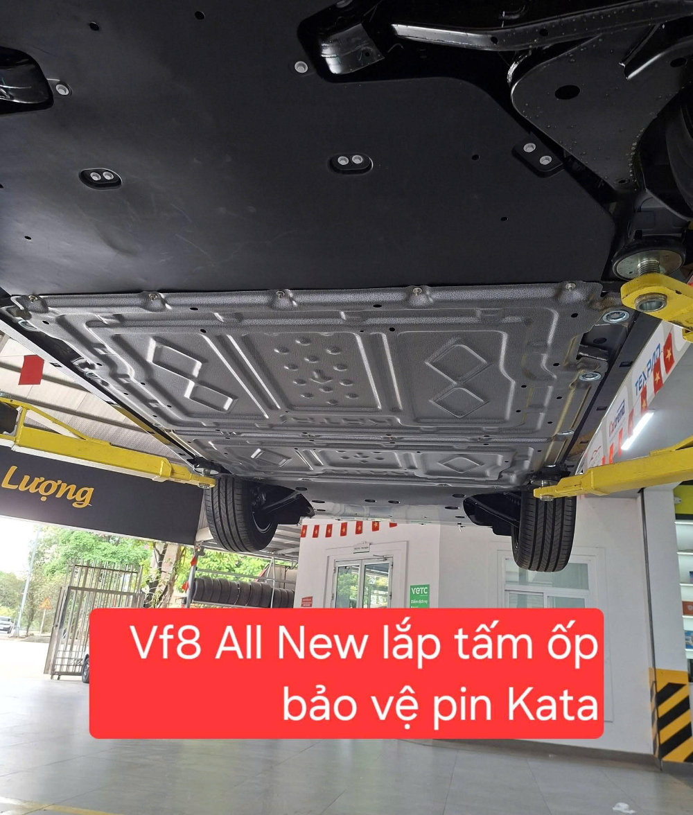 Tấm ốp bảo vệ pin xe VF8 all new KATA