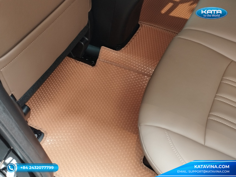Chủ xe Isuzu MU-X 2022 nên ưu tiên lựa chọn các mẫu thảm cao cấp 