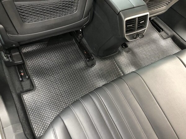 Thảm lót sàn cho xe peugeot 3008 được nhiều khách hàng đánh giá cao 