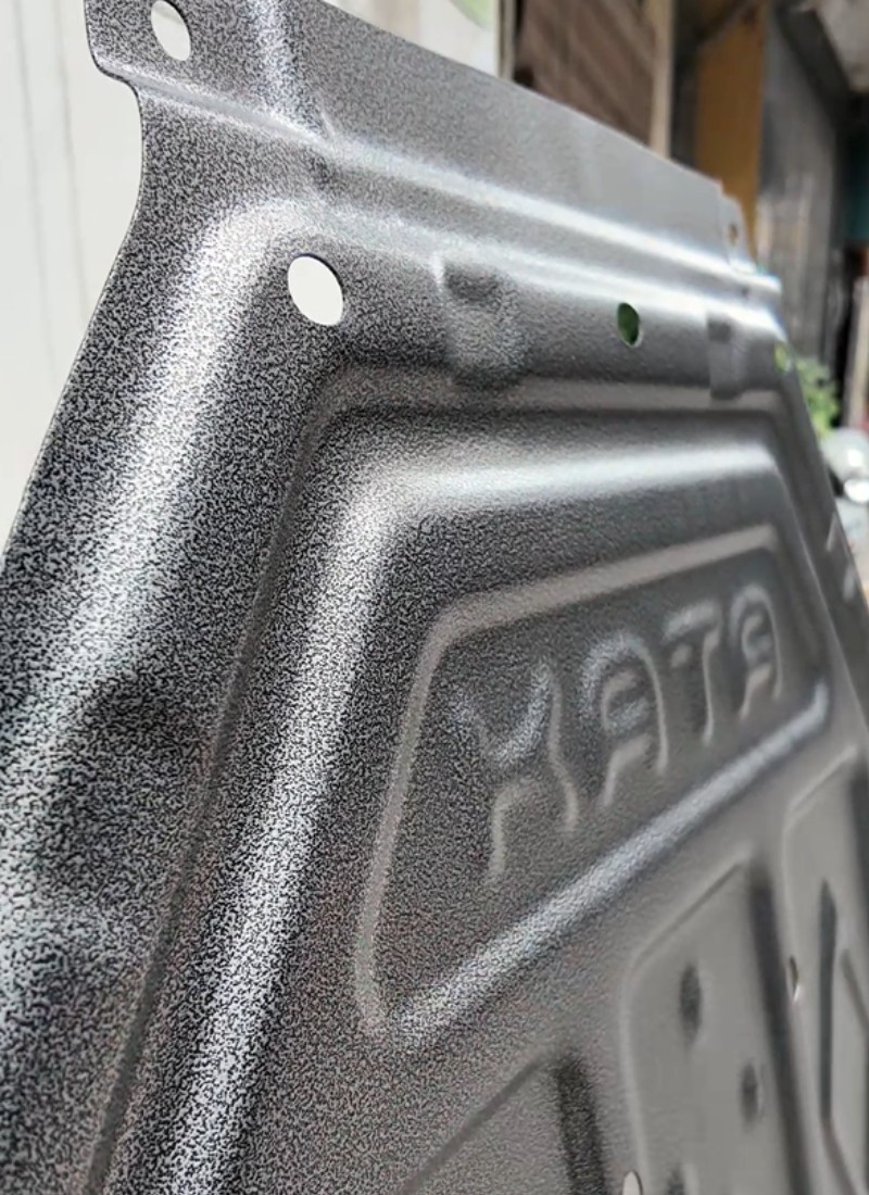 Cận cảnh chất liệu thép hợp kim