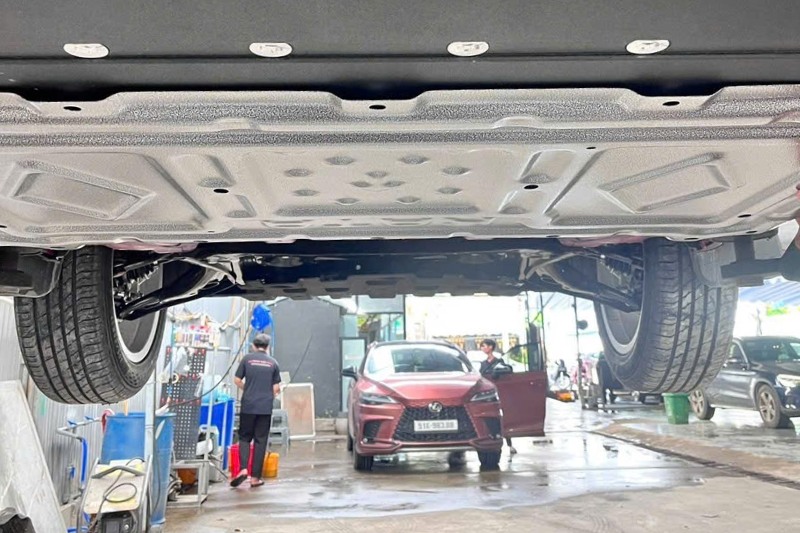 Cận cảnh giáp bảo vệ pin VF5 sau khi hoàn thiện