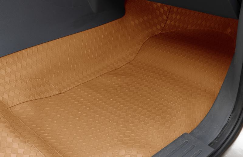 thảm sàn 360 Mercedes E350 2020 có khả năng cố định chắc chắn trên sàn xe mà không bị xê dịch