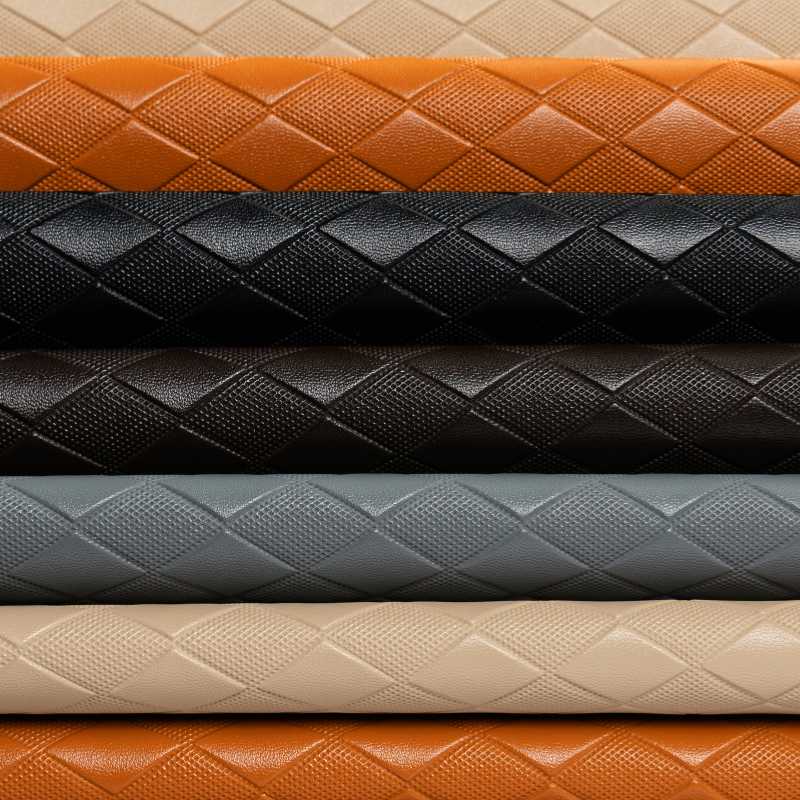Thảm được làm từ PVC nguyên sinh có độ bền lên đến 5 năm