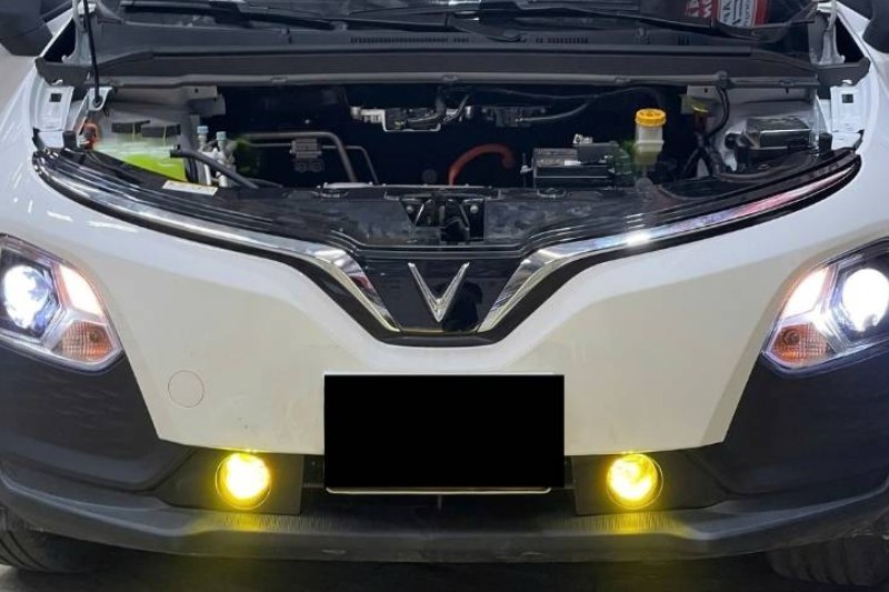 Độ đèn cho xe VF5 
