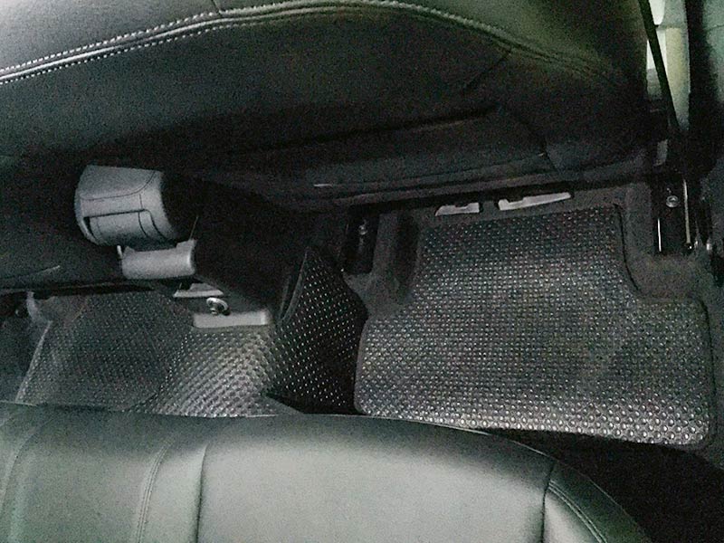 Thảm cao su lót sàn ô tô Audi Q2 2019 hàng ghế 2
