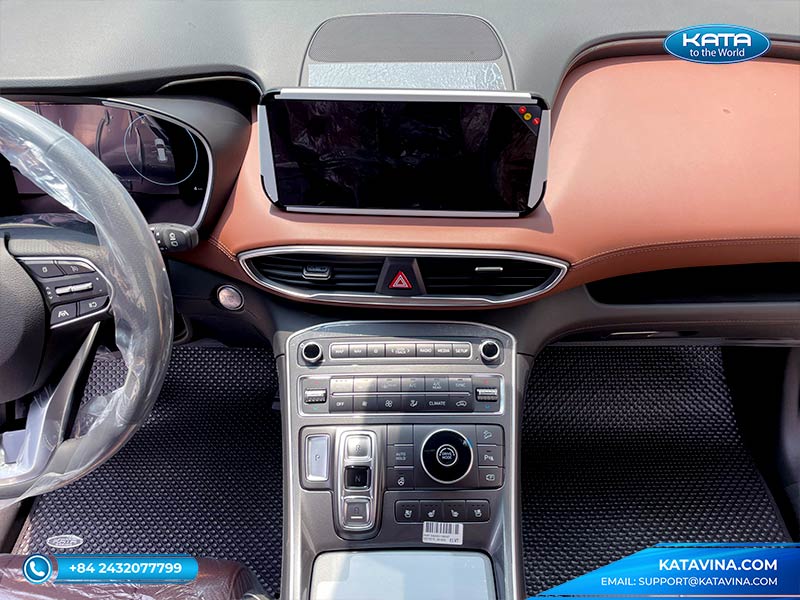 lắp đặt thảm lót sàn ô tô Hyundai SantaFe 2021