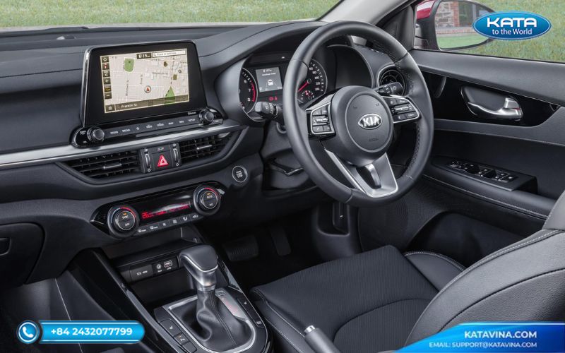 Kia Cerato 2019 - 2020 thiết kế nội thất tối giản 