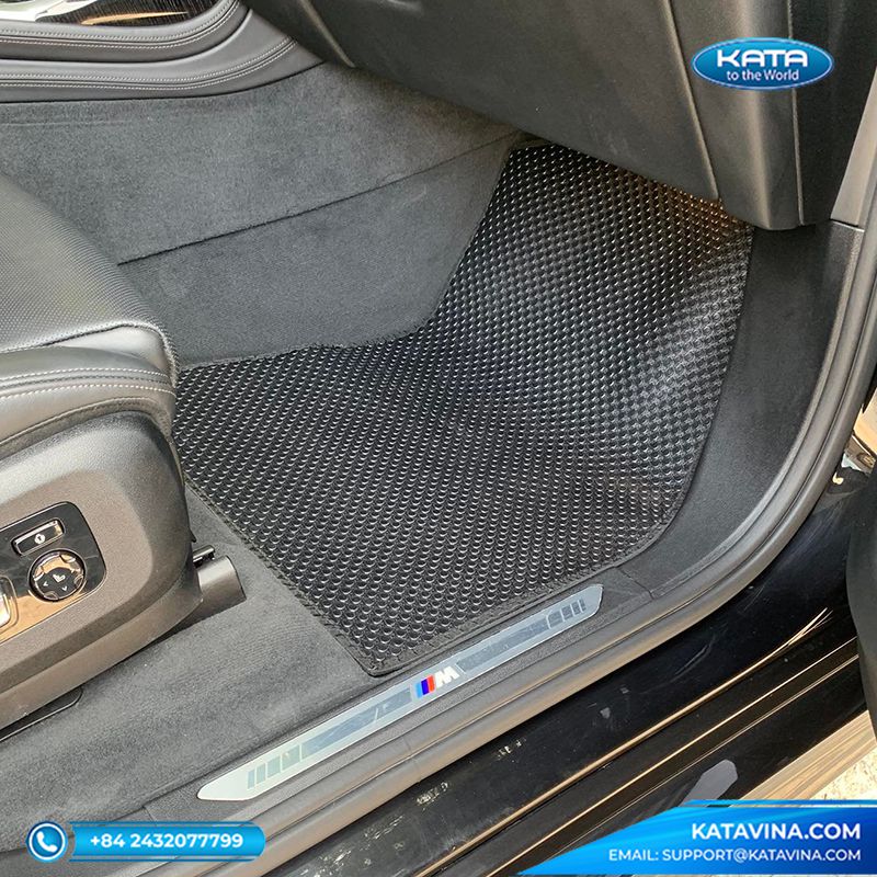 Thảm lót sàn xe ô tô BMW X7 2021 của KATA được làm từ PVC cao cấp
