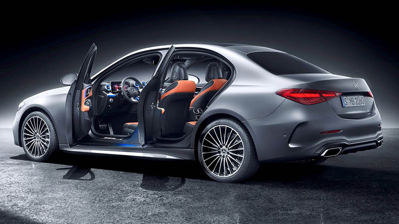 ​Xe Mercedes C180 AMG 2022 cần loại thảm lót sàn ô tô riêng