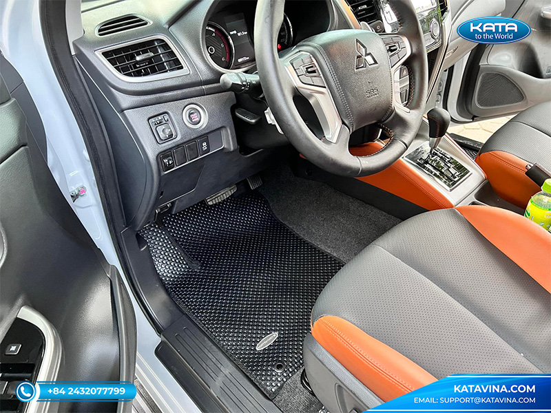 Thảm lót sàn ô tô KATA cho Mitsubishi Triton với chất liệu cao cấp