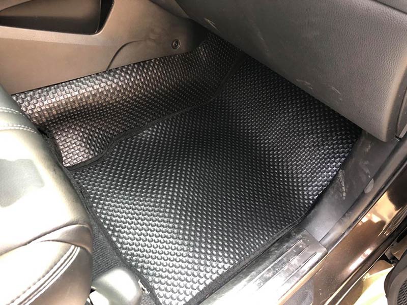 Miếng lót sàn xe hơi Mitsubishi Pajero Sport 2018 