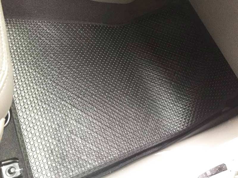 lót sàn ô tô Hyundai Accent 2020 dễ vệ sinh