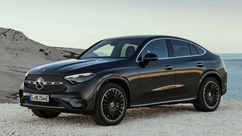 Mercedes Benz GLC 300 4Matic 2024 mẫu SUV hạng sang cỡ nhỏ nổi tiếng