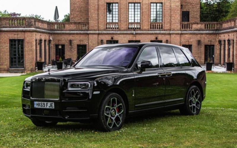 Rolls Royce Cullinan 2024 Black Badge phiên bản nâng cấp mạnh mẽ của dòng SUV