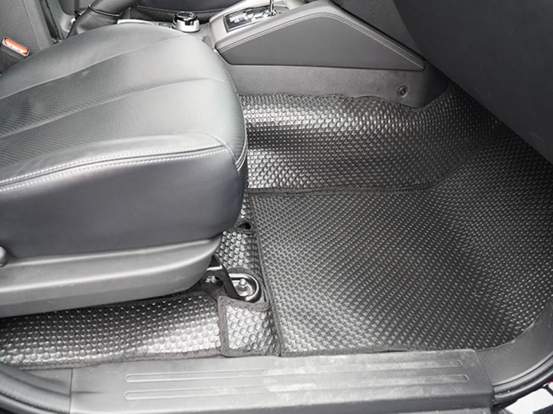 Thảm lót sàn ô tô Mitsubishi Triton chống ồn động cơ