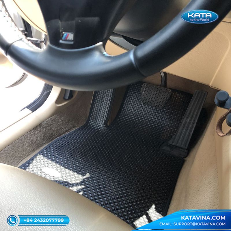 Thảm lót sàn xe BMW iX 2022 của KATA có thiết kế thông minh, hiện đại