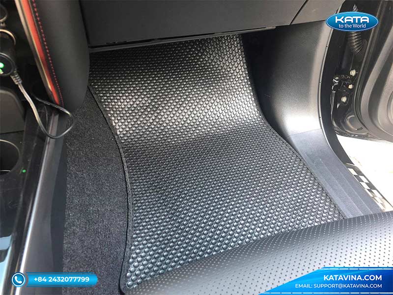 Tấm lót sàn ô tô KATA cho Toyota Innova 2021 