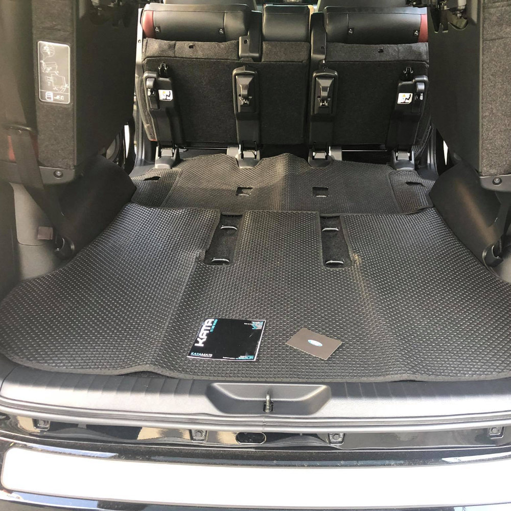 Thảm lót cốp, ốp lưng ghế hàng 3 ô tô Toyota Fortuner