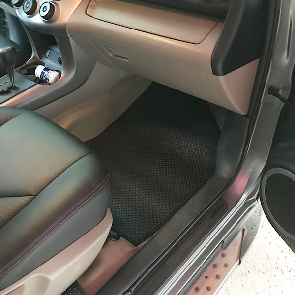Thảm lót sàn xe hơi Toyota RAV4 2020 dễ vệ sinh
