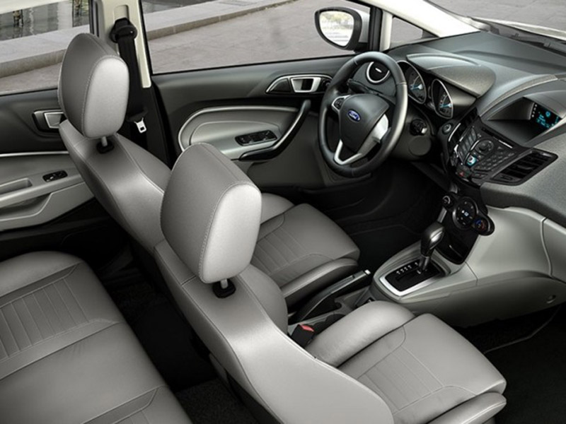 Không gian nội thất của Ford Fiesta