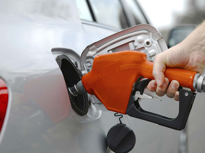 Chi phí xăng dầu cho xe ô tô hàng tháng khoảng bao nhiêu
