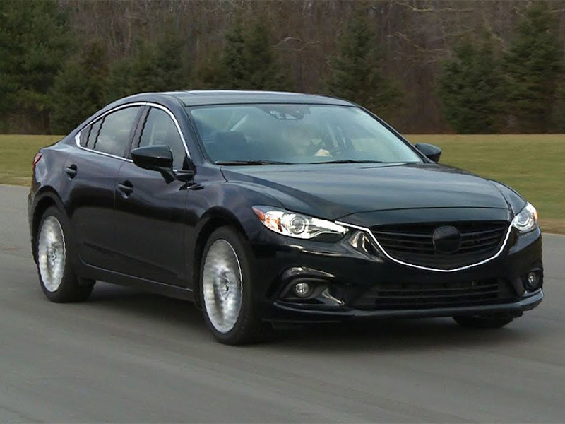 Mazda 6 2014 giá khoảng 700 triệu