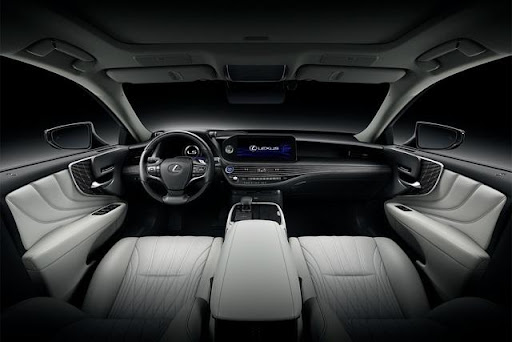 không gian nội thất của Lexus LS500 2021