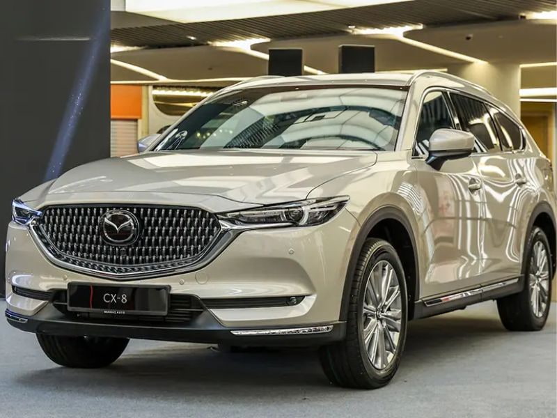 Mazda CX-8 thiết kế năng động với các đường gân dập nổi 