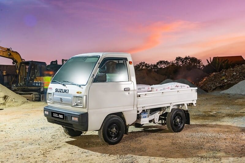 Hình ảnh chiếc Suzuki Super Carry Truck màu trắng