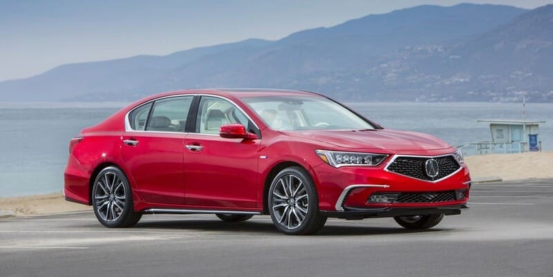 Hình ảnh chiếc Acura RLX màu đỏ