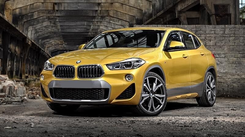 BMW X2 màu vàng 5 chỗ