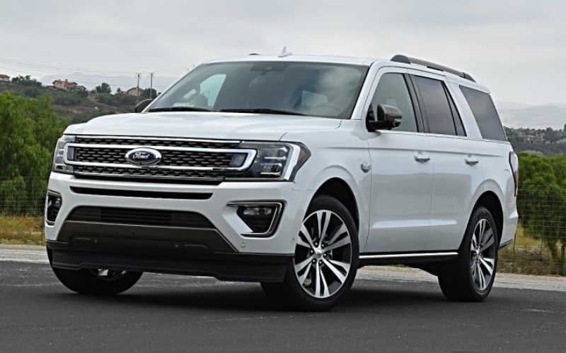 Ford Expedition là một chiếc SUV cỡ lớn với động cơ lớn