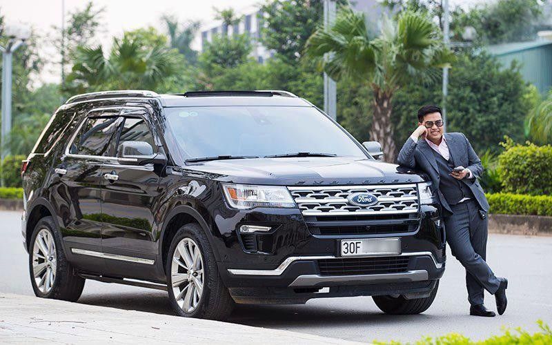 Bảng giá niêm yết và lăn bánh xe Ford 7 chỗ