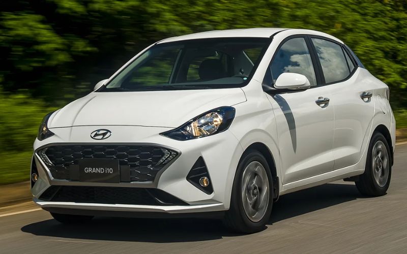 Giá lăn bánh Hyundai Hyundai i10 dao động trong tầm 360 triệu đồng