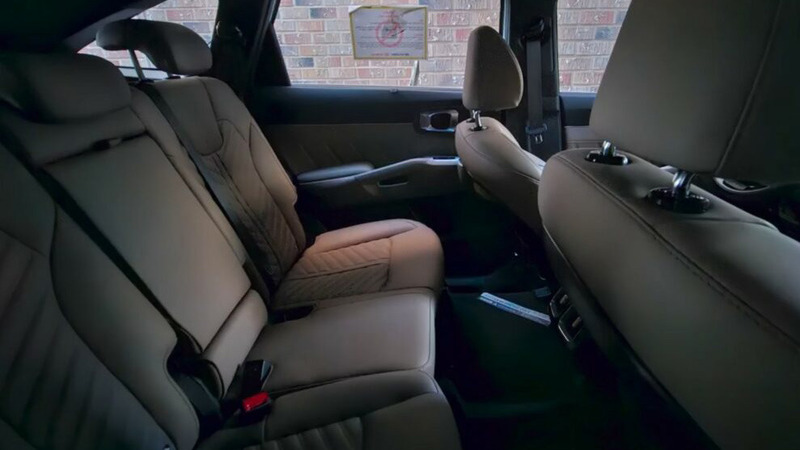Hàng ghế của Sorento 2024 được nhận xét khá tốt so với những mẫu CUV/SUV 7 chỗ nói chung
