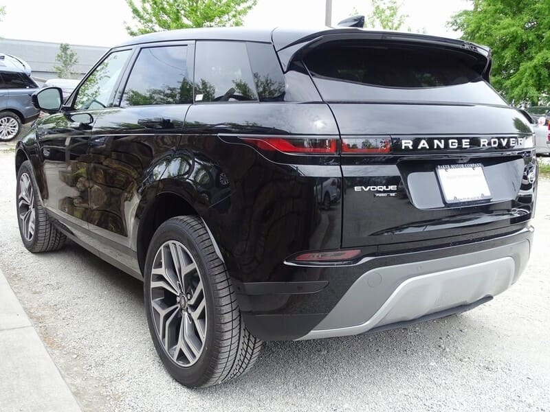 Hình ảnh đuôi xe chiếc Range Rover Evoque 5 chỗ