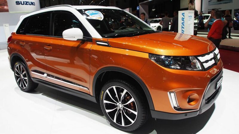 Suzuki Vitara 2016 cũ tạo ấn tượng với cặp gương chiếu hậu hai bên 