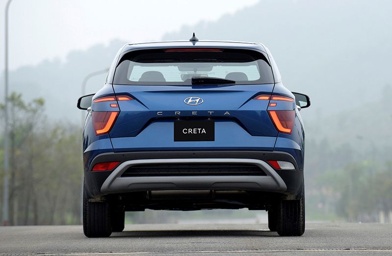 Đuôi xe Hyundai Creta 2022 cách điệu với đèn hậu chữ T
