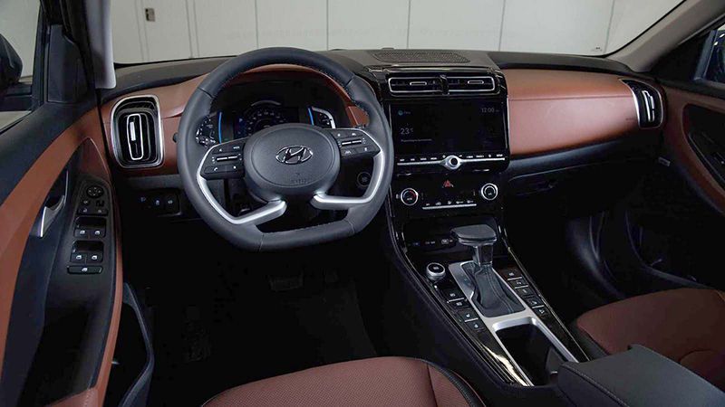 Khoang lái của Hyundai Creta 2022 được đánh giá rất cao về tiện ích công nghệ