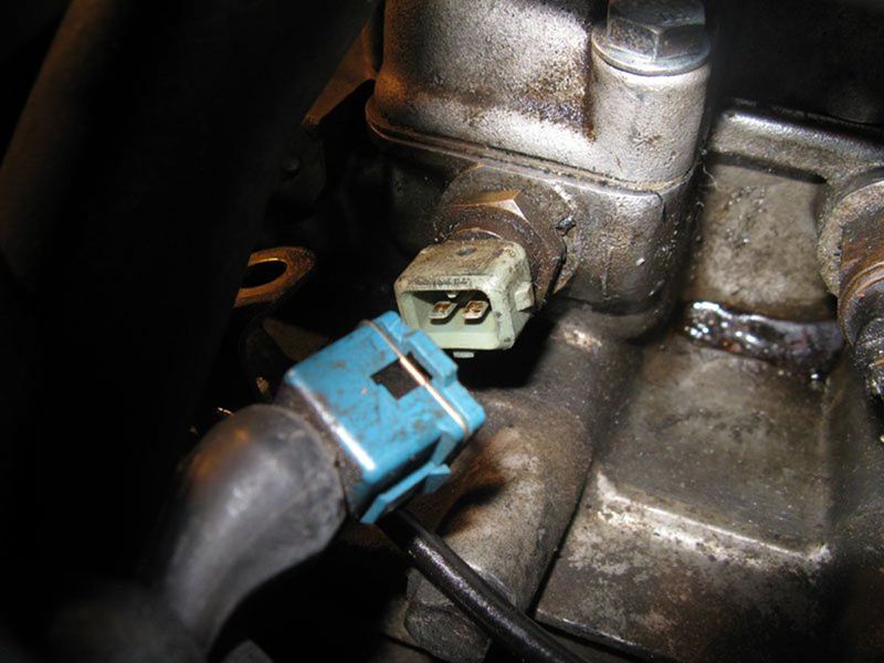 Nguyên nhân xe ô tô hao xăng cũng có thể do cảm biến nhiệt độ nước làm mát bị lỗi
