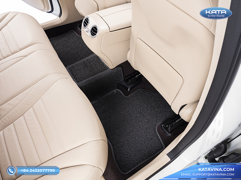 Thảm lót sàn ô tô Rolls Royce của KATA có thể vệ sinh dễ dàng