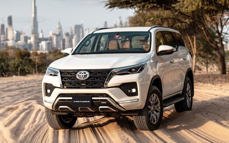 Fortuner có kiểu dáng khá đẹp, trung tính, hợp thời và không quá lỗi mốt