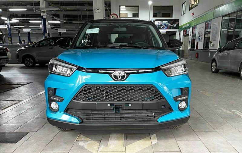 Toyota Raize 2021 xuất hiện tại một đại lý ở Hà Nội