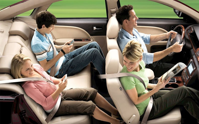 Lựa chọn vị trí ngồi trên xe ô tô phù hợp để đảm bảo an toàn