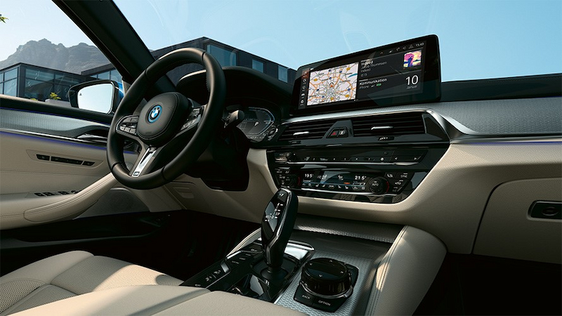 nội thất của BMW 5 Series 2023
