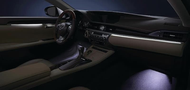 Tham quan nội-ngoại thất của Lexus ES 350