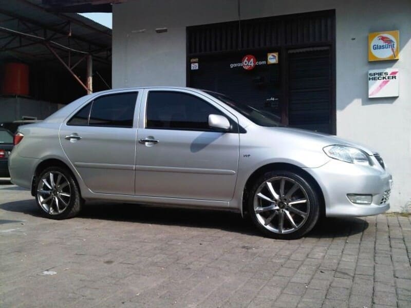 Giá bán Toyota Vios cũ đời 2005 từ 130 đến 180 triệu đồng