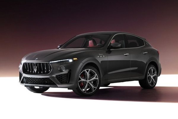 Giá xe Maserati Levante